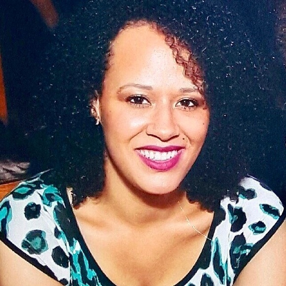 Meet your Posher, Krystal - Picture 1 of 1